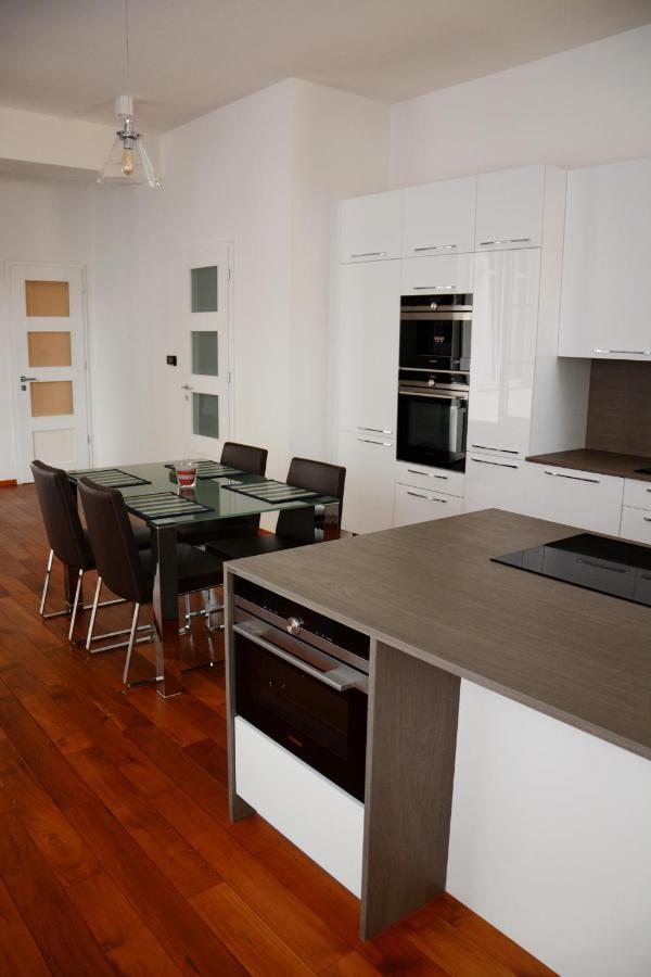 Premium Apartment Near Banska Bystrica Square With Two Big Bedrooms エクステリア 写真