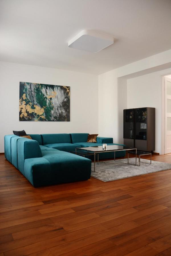 Premium Apartment Near Banska Bystrica Square With Two Big Bedrooms エクステリア 写真